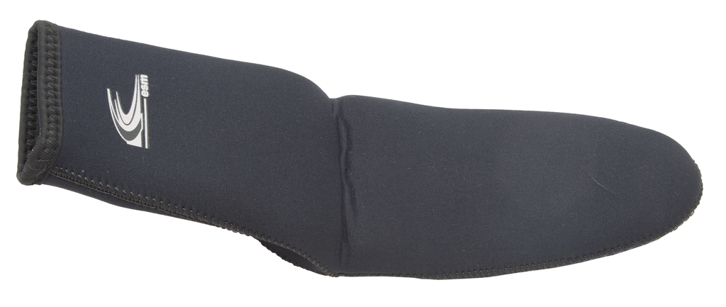 Lot de + 400 paires de chaussettes en Néoprène 2 mm & 4 mm